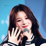 살아있는 <b>인형</b>이란 게 이런 건가 봐