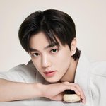 <b>송강</b> 바비브라운 광고 영상