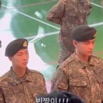 뷔 머리 <b>별로</b> 안크지않나