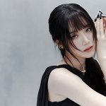 <b>슈화</b> 이 사진 살짝 지수보인다