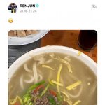 [댓글부탁해] 오늘자 칼국수 먹으러 온 엔드림 <b>런쥔</b>.jpg