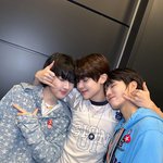 엔<b>뉴</b><b>팀</b> 이름 떴네