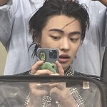 <b>이분</b>이 티낸거 한두개가 아니아;;