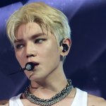 태용 <b>나시</b>입은거 좋네