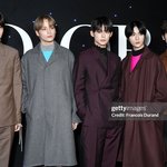 투바투 파리패션쇼 게티<b>이미지</b>