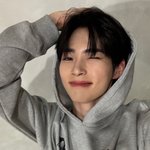<b>팬</b>들한테 항상 고마워하는 <b>아이돌</b>