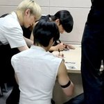 [댓글부탁해] 이거 누구야 찾아줘 ㅠㅠㅠㅠㅠㅠ