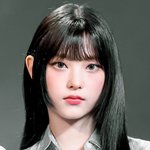 예쁠 때마다 이마 쳤더니 거북목 <b>완치</b>됨