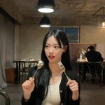 [댓글부탁해] 뭐<b>혜연</b> 화장 연하게 바꾼건가