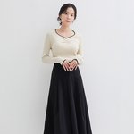얘달아 콘서트 때 이렇게 입고 가는거 <b>에바</b>?