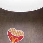 점심에 <b>맥날</b> 어때?