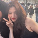 한소희 이 <b>립</b> 정보 먼지 아는사람 ㅜ???