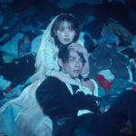 아이유 뷔 <b>러브</b>윈즈올