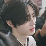 <b>서사</b> 가득한 얼굴이 참 좋다………….