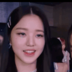 장원영 코 움직이는걸로 <b>예전</b>에 말나왔잖아