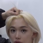 <b>필릭스</b> 광대가 원래 좀 큰가