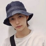 <b>필릭스</b>️ (❁´◡'❁)