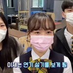 투어스 신유는 <b>현진</b> 과사랑 더 닮은듯