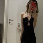 아니 근데 이런 몸매