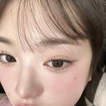 젖살 빠질때 눈두덩이살도 같이 <b>빠집</b>?