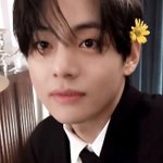 뷔 <b>미남</b>력 미친 거 같음..