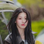 비주얼에 <b>서사</b>가 있는 여자 아이돌