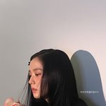 <b>지수</b> <b>미모</b>에 홀려서 들어감