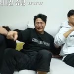 축구보는 이천수와 <b>김진규</b> 그리고 정조국