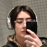 요즘 엔하이픈 <b>성훈이</b> 눈에 들어오는데