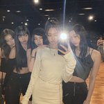 <b>테디네</b> 그룹보자마자 ㅈㄴ 벅차오르지않냐