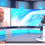 <b>BBC</b>뉴스 인터뷰중에 생중계된 폭행 장면