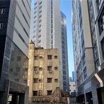 아파트 단지안에 폐모텔이 있는데..분양사기 억울합니다.
