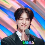 비켜주세요! <b>왕자</b>님 나가십니다!