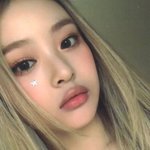 <b>하니</b> 이 사진 속눈썹 몇 mm 붙인 거 같음??