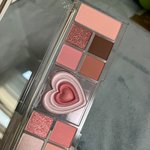 팔레트 산 거 왓는데 <b>개이</b>뿜