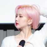 <b>은하</b> 핑머 넘 잘어울림