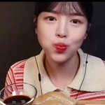 [어떻게생각] 나만 얘 <b>송강</b> 닮았다고 생각함?