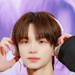 혹시 <b>신유</b> 다을닮았다는 느낌들지않음?