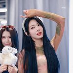 170을 훌쩍넘는 <b>거대</b> 미소녀가 좋음