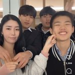 <b>선생</b>님이랑 학생이랑 이러는거 부적절한거임?