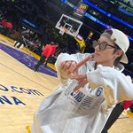 더보이즈 X <b>NBA</b> 착장 힙하고 이쁘네요