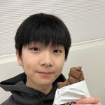 나캠든 그룹 얘 되게 <b>어려</b> 보인다