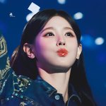 언니 <b>콧대</b>에서 미끄러져서 지금 미국 와있음