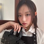 <b>작정</b>하고 이쁜 표정까지..곤란하다