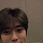 왜 아이돌들은 첫 <b>컴백때</b> 살 찌고 폼 다 죽여서 오는거임?