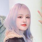 리즈 <b>은발</b> 염색했네