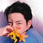 나도 뷔 <b>처럼</b> 생겼으면 좋겠다