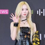 헐 <b>윈터</b> 금발했네