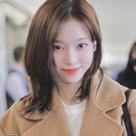 [댓글부탁해] 이 사진 카리나랑 ㅈㄴ <b>비슷</b>함