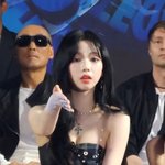 [댓글부탁해] 실시간 <b>가수석</b>에서 팬들 물챙기는 카리나